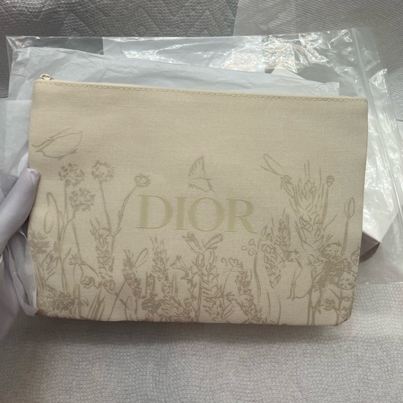 DIOR BEAUTE POUCH - NIB - Picture 8 of 12